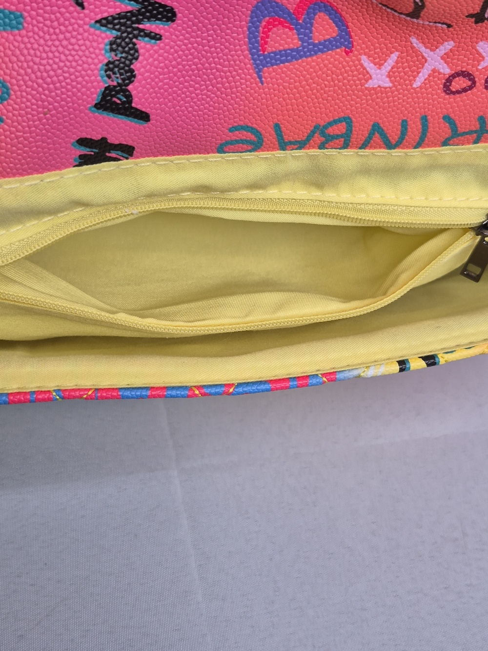 Graffiti Print Chain Shoulder Bag - Multicolor - Picture 7 of 12